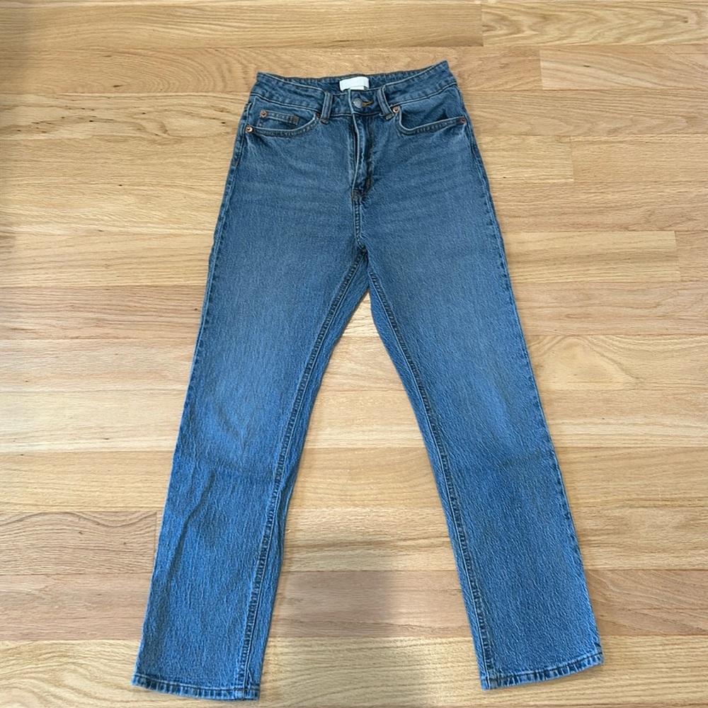 H&M Straight Leg Jeans - Medium Wash Size 4